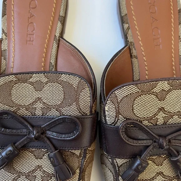 Coach women’s Stassi slides - Picture 4 of 8